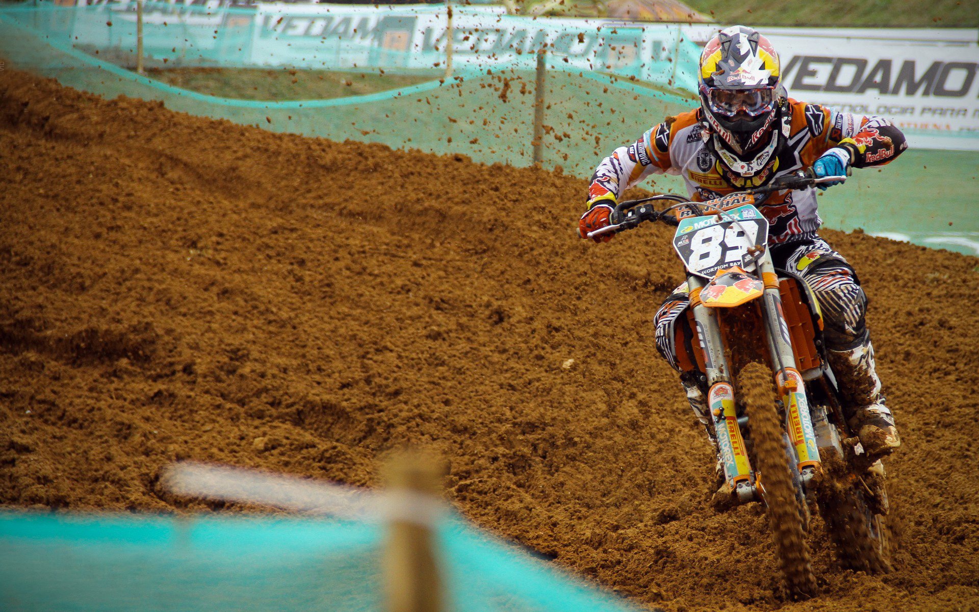 -_全民趣味轮滑赛：潮流运动风尚开启_，轮滑节目